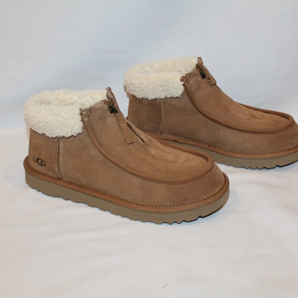 NIB UGG WOMEN'S ZIP FRONT SUEDE SHEARLING LINED‎ FUNKARRA ANKLE BOOTS CHESTNUT - Picture 3 of 7